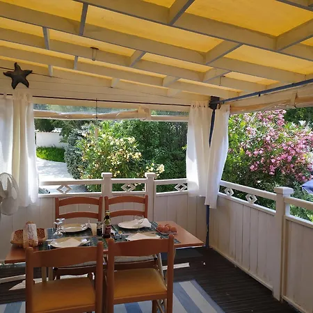 Campingplatz Le Paradis Bleu Les Pins Maritimes