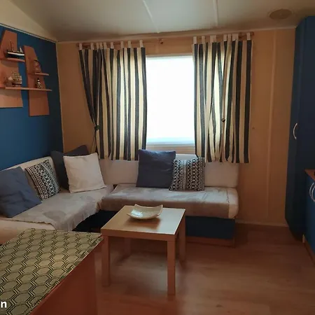 Campingplatz Le Paradis Bleu Les Pins Maritimes