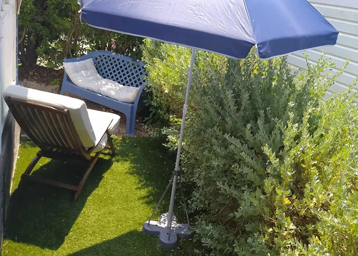 Campingplads Le Paradis Bleu Les Pins Maritimes