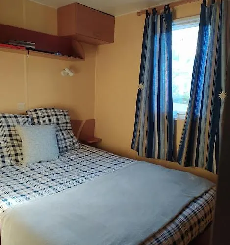 Le Paradis Bleu Les Pins Maritimes Hyères